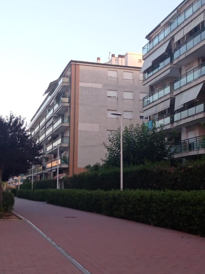 Apartamento Pilar Solo Familias Gandía Exteriör bild
